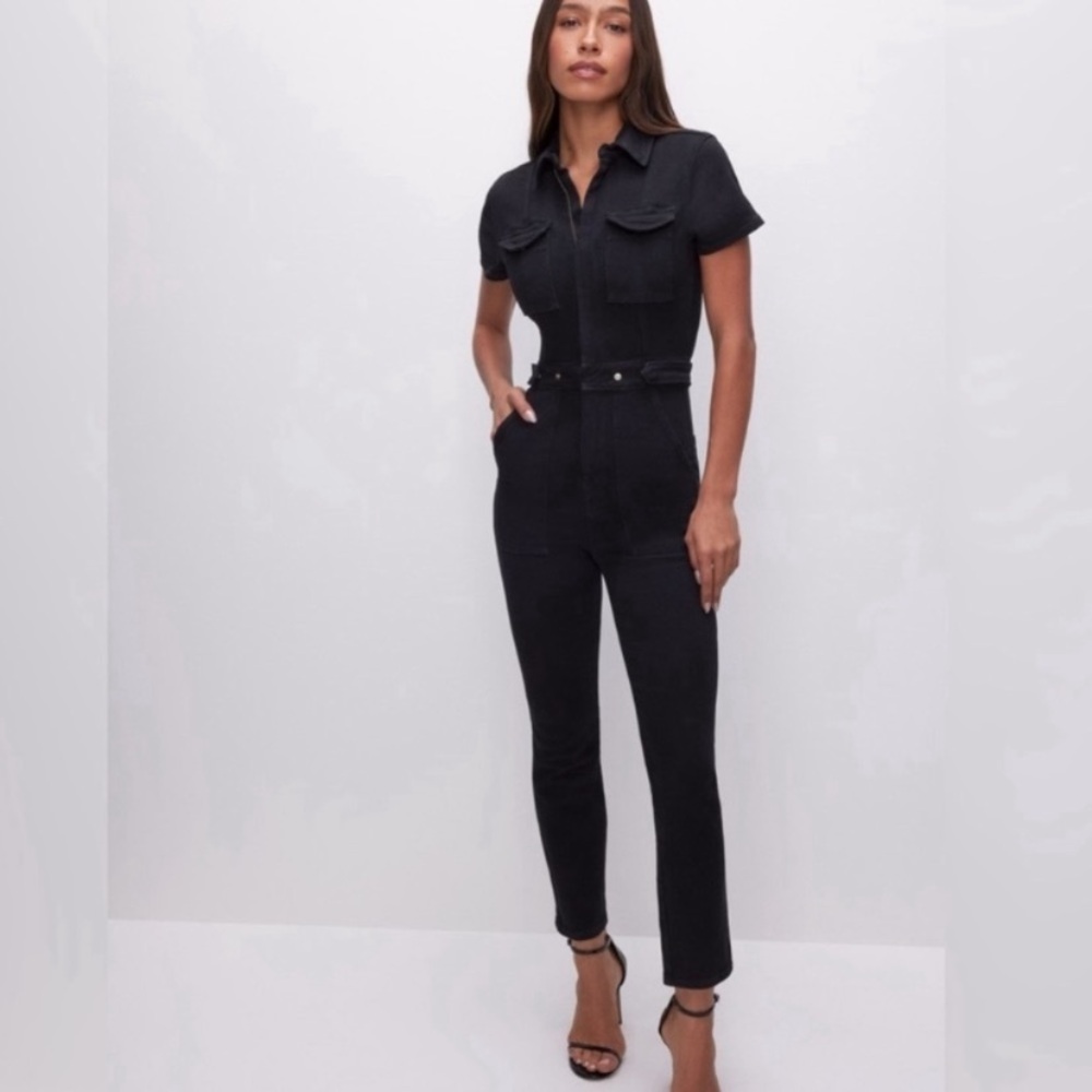 Good American Fit For Success Straight Leg Jumpsuit Size Medium Black Wash. NWOT